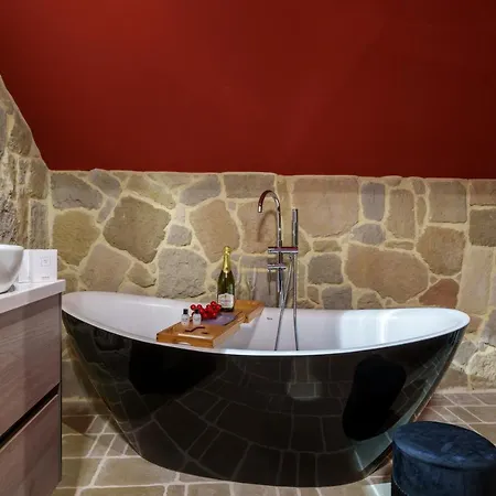فندق Nagypince Borhotel Wine And 4*