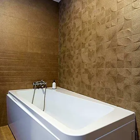فندق Nagypince Borhotel Wine And 4*