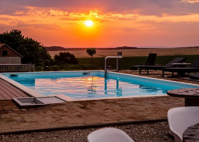 Hotel Nagypince Borhotel Wine And Bohonye